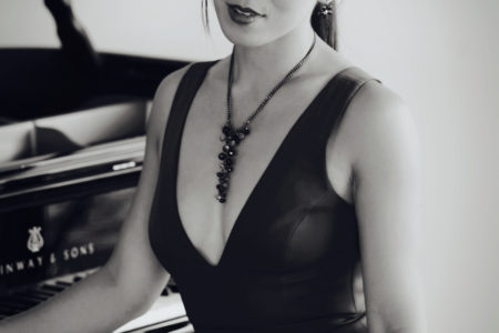 ROCO Pianist Mei Rui