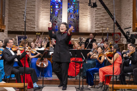 Mei-Ann Chen conducts ROCO at the Church of St. John the Divine
