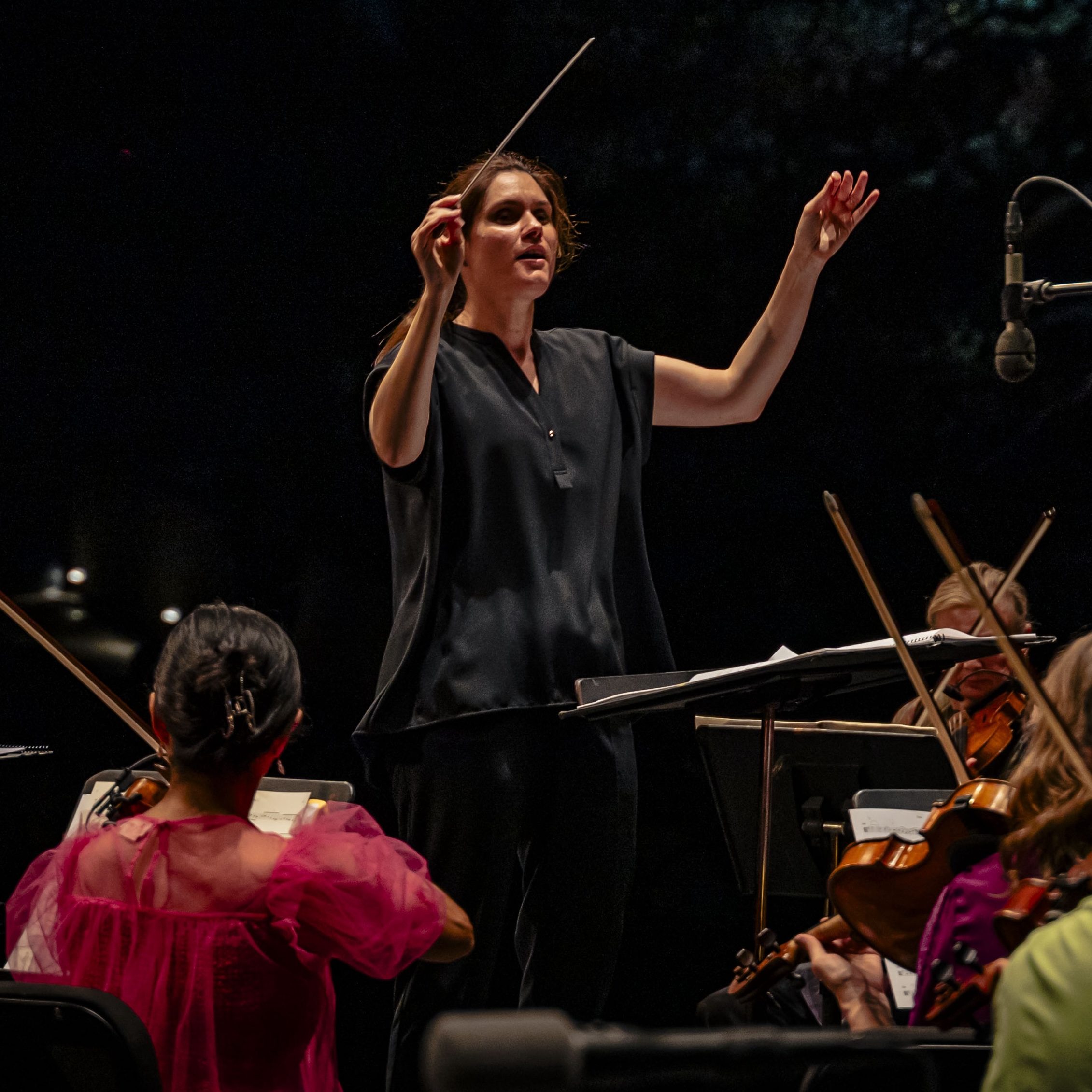 Delyana conducts ROCO at Miller Outdoor Theatre (Rolando Ramon)